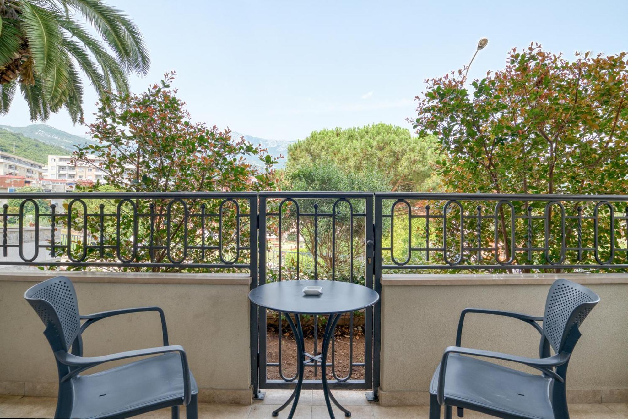Ap Royal Oak - 2 Bedroom Apartment In Μπούντβα Εξωτερικό φωτογραφία